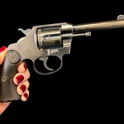 SUPERBE COLT NEW POLICE GROSSE CARCASSE cal. 32sw
