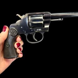 EXTRAORDINAIRE COLT NEW POLICE cal. 32sw