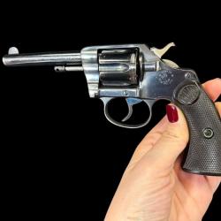 EXTRAORDINAIRE COLT NEW POLICE cal. 32sw