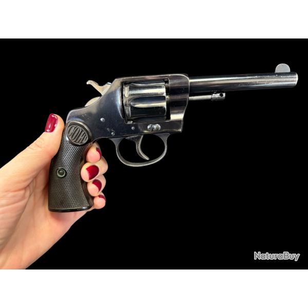 EXTRAORDINAIRE COLT NEW POLICE cal. 32sw