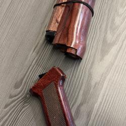 Garde main Red Wood AKS74U / KRINK et poign&eacute;e AK
