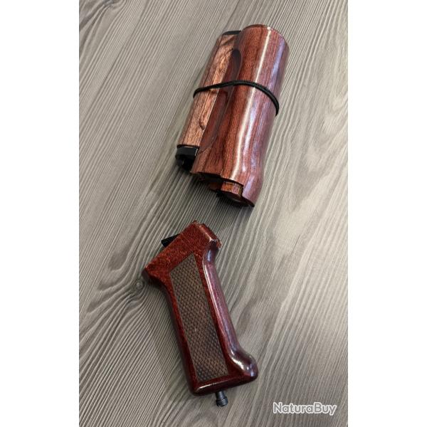 Garde main Red Wood AKS74U / KRINK et poign�e AK