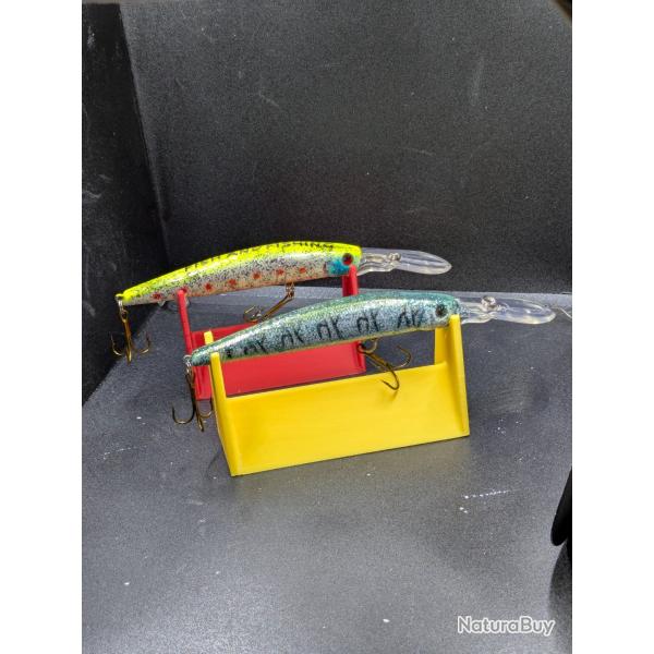 Lot 411/Stickbaits,FISH AND FISHING/14.5cm,15,5 grs(1UV)+Protection triple offert/Hame�ons VMC.