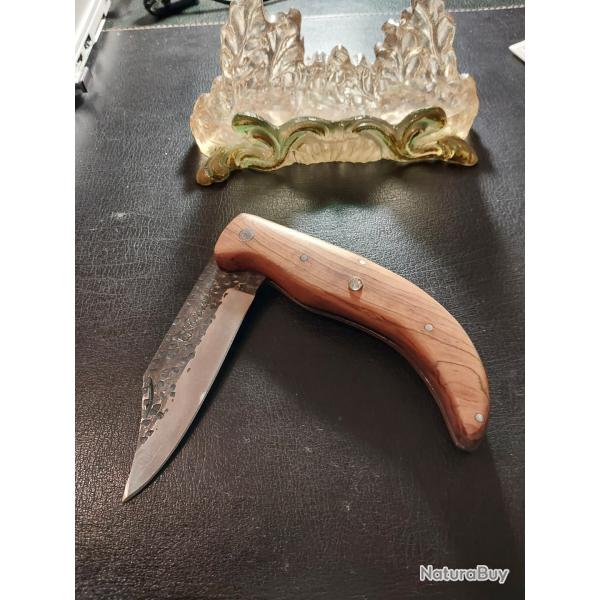 Couteau fort de chasse