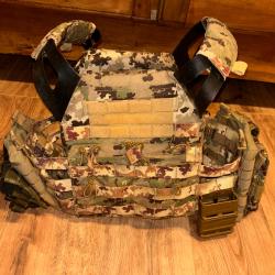 Plate Carrier DEFCON5 Multiland complet + accessoires