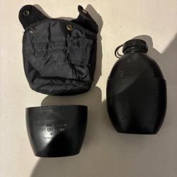 Gourde militaire + quart