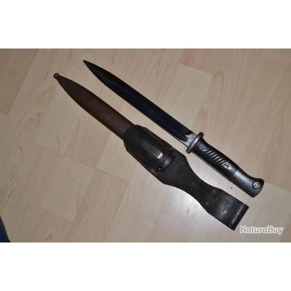 ba�onnette 84/98 dat�e 40 fourreau et baionnette m�me num�ro avec gousset cuir WH
