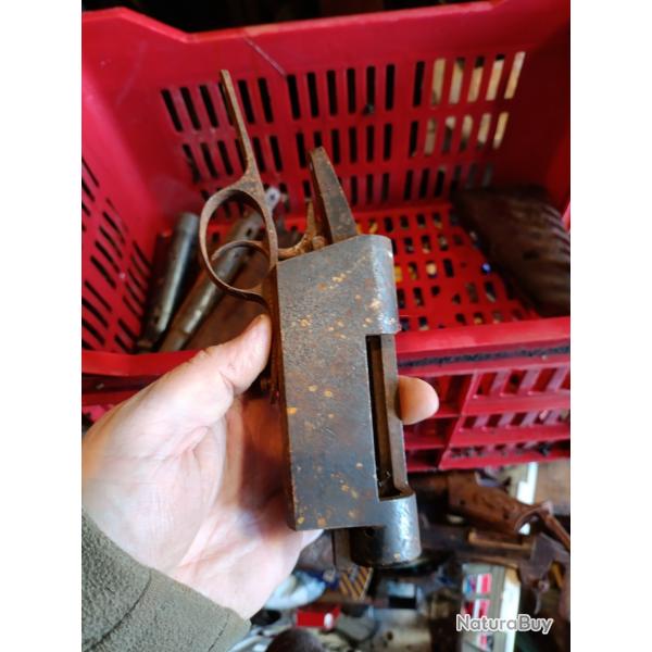 Boitier culasse de lebel scolaire