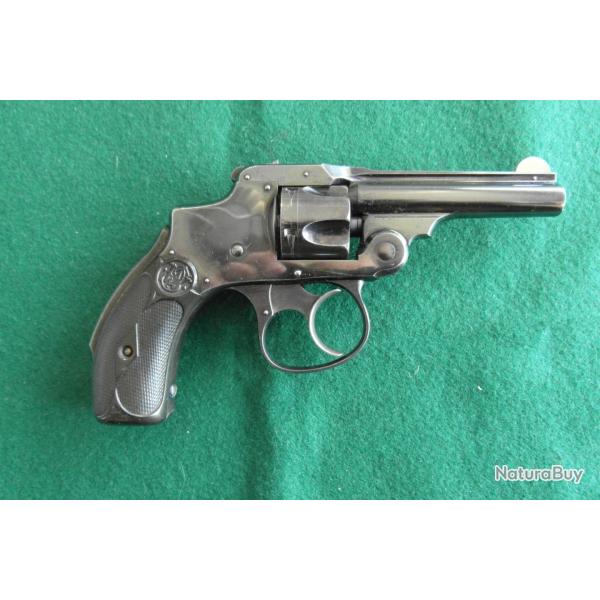 Superbe r�volver Smith et Wesson Safety hammerless Cal. 32 1er mod�le
