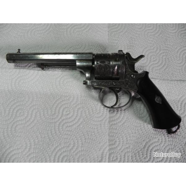 revolver  en 380 poudre noire