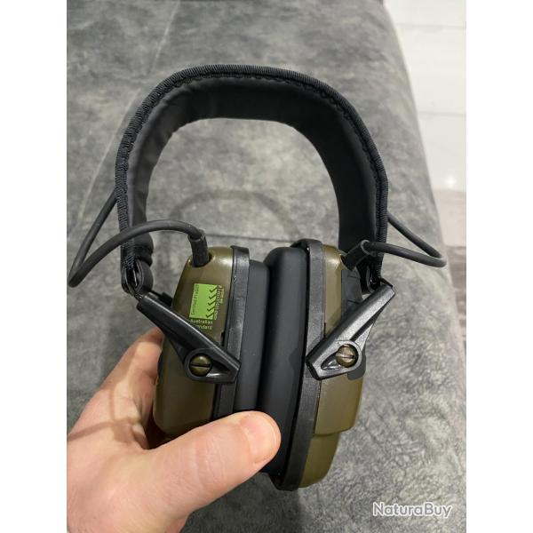 Casque Electronique Antibruit avec sa boite rigide jamais utilis�, comme Neuf