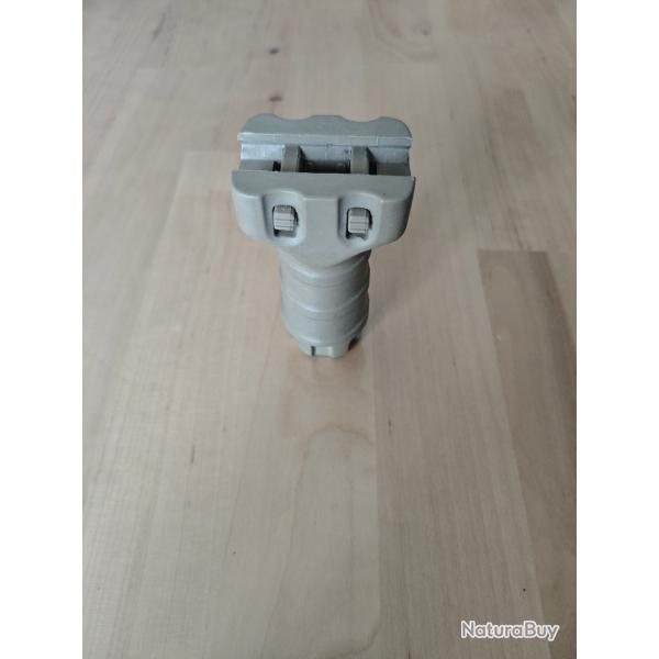 Poign�e picatinny 9 cm