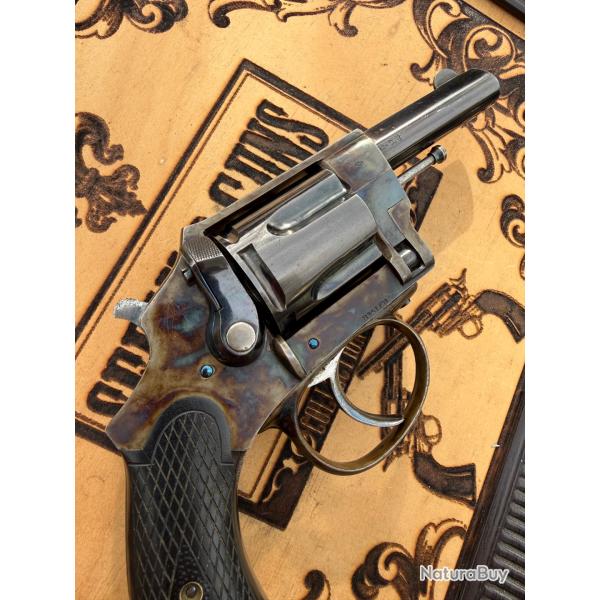 SUPERBE revolver 8mm 92 � BARILLET BASCULANT � �tat exceptionnel � Jaspage & bronzage noir