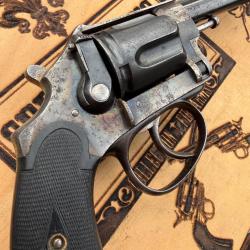 Revolver 8mm 92 Louis De Brus Brevet&eacute; &agrave; BARILLET BASCULANT � m&eacute;canique excellente.