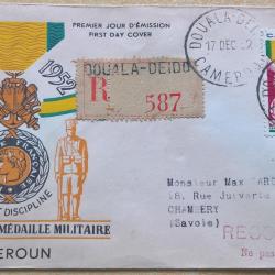 Enveloppe premier jour d'&eacute;mission du centenaire de la m&eacute;daille militaire Cameroun 17 D&eacute;cembre 1952