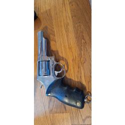 Taurus mod&egrave;le 82