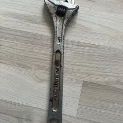 Grosse cl&eacute; facom