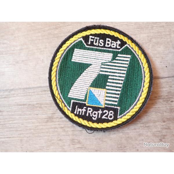 Insigne, patch SUISSE 71 bataillon Fusillier - 28 r�giment d'infanterie. Liser� Jaune