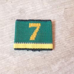 Passant, insigne d'&eacute;paule, &eacute;paulette, grade suisse. R&eacute;giment 7