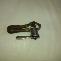 petit  sertisseur a main en  calibre 12