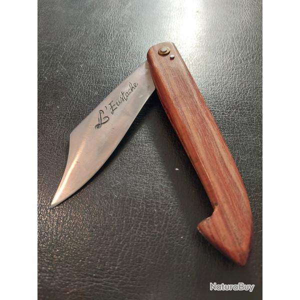 Couteau l'Eustache IdF 2011 revisit� capucin