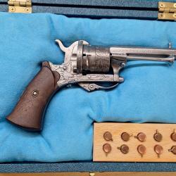 R&eacute;volver &agrave; broche type Lefaucheux 7mm et son coffret