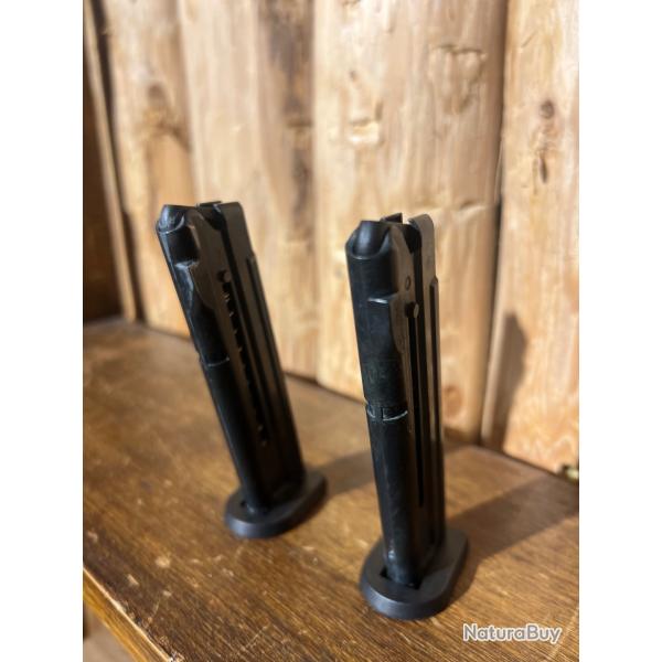 LOT 2 CHARGEURS SIG SAUER MOSQUITO 22LR