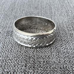 Large et grande bague or blanc massif 18 carats - taille 61
