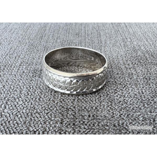 Large et grande bague or blanc massif 18 carats - taille 61