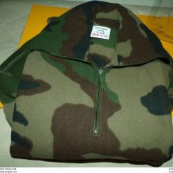 CHEMISE MILITAIRE POLAIRE CAMOUFLEE F1 DE L'ARMEE FRANCAISE , Taille 120 SOIT XXL EN CIVIL OU 45-46