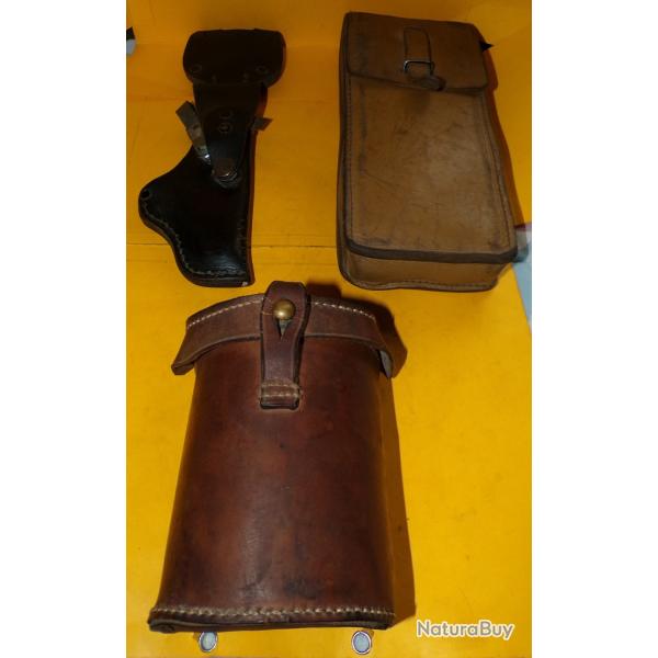 LOT DE 3  ETUIS EN CUIR DE L'ARMEE FRANCAISE ET ALLEMANDE POUR LE HOLSTER, BON ETAT  VOIR PHOTOS . P