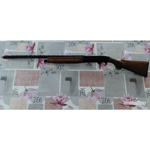 Fusil semi-automatique benelli montefeltro calibre 12