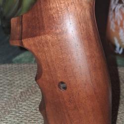 Vends poign&eacute;e NILL bois pour carcasse K / L SB