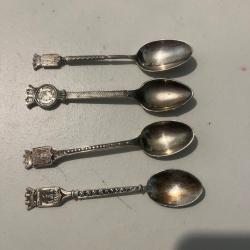 Lots petites cuill&egrave;res de collection