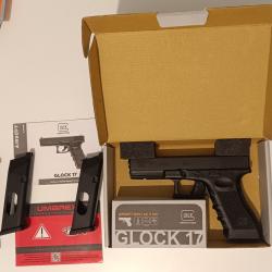 Glock 17 gen3 acier frais&eacute; GHK Umarex et deux chargeurs CO2.