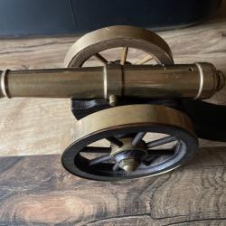 Superbe canon r&eacute;duit en bronze/laiton - belle fabrication lourde