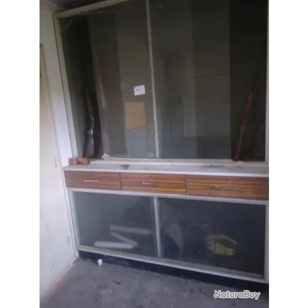 ARMOIRE � FUSILS