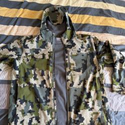 KUIU ALPINE HOODED JACKET