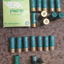 20 cartouches anciennes MANUFRANCE calibre 12 dont 18 mod&egrave;le VERA PLAST et 2 &agrave; douilles carton