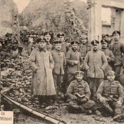 CPA - Hausergruppe in loupmont bei St. Mihiel -N&deg; 7559