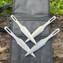 Set de 4 Kunai modernes - acier 440 - &eacute;tui tactique