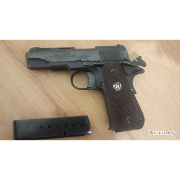 Llama mod�le 2 calibre 32 acp (7,65mm)Copie partielle compact 1911