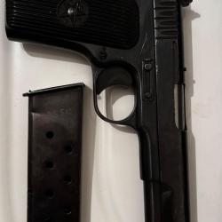Pistolet Tokarev TT-33 calibre 7,62x25 datant de 1936