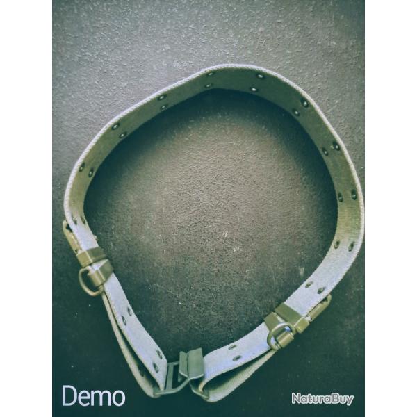 Ceinturon militaire toile plus boucle m�tallique et passant en plastique