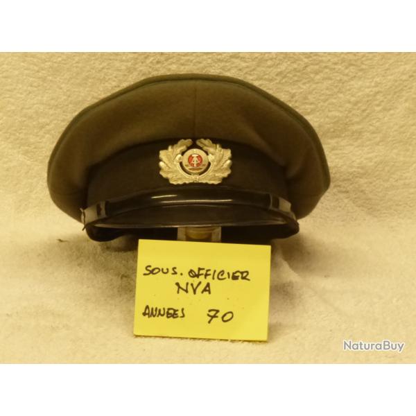 Casquette s/officier (?) NVA '70