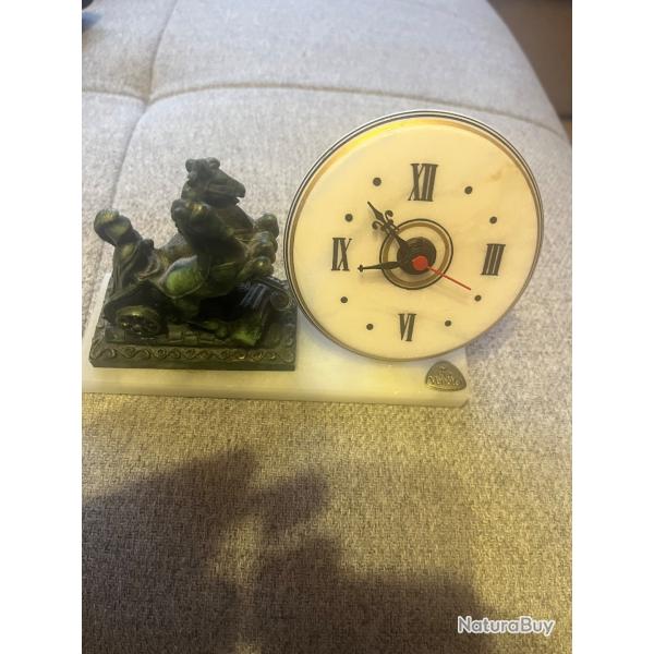 Horloge de table via vaneto