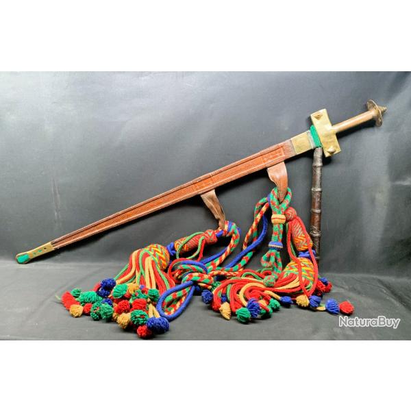 SUPERBE EPEE TAKOUBA DES ANNEES 50, ORIGINE AFRICAINE TOUAREG POUR COLLECTION, SWORD