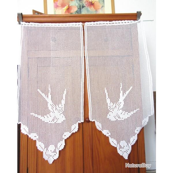 Rideaux cantonni�res Hirondelles . D�co textile fait main.