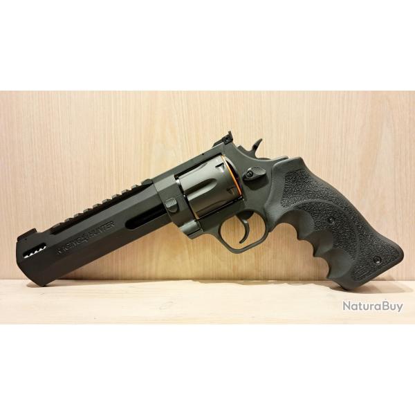 TAURUS RAGING HUNTER 44mag
