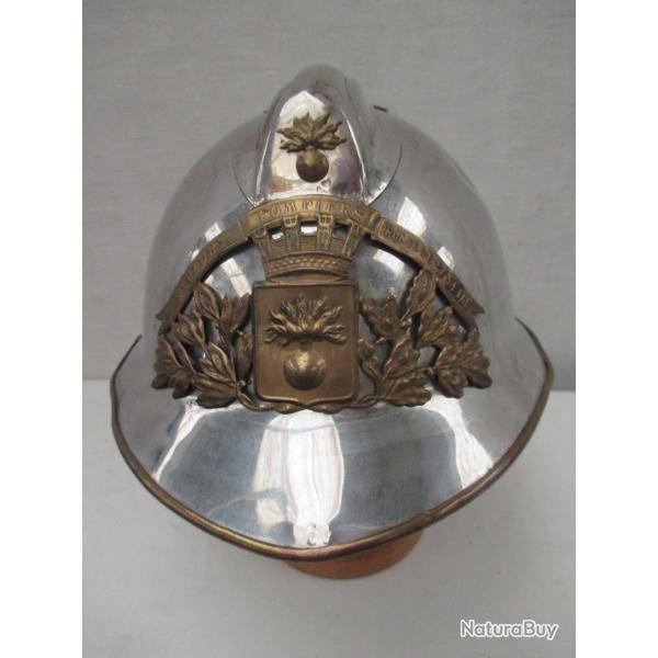 casque de pompiier de la ville de Romilly sur seine  , parfait �tat